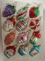 Kerstballen – foto 6 – kavel bij De Kringwinkel, Herzele
