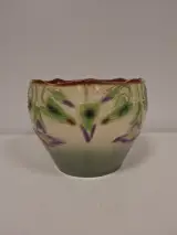 Art Nouveau bloempot met bloemenmotief – foto 3 – kavel bij De Kringwinkel, Ronse