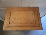 Antieke houten werk-/bijzettafel – foto 3 – kavel bij De Kringwinkel, Herzele