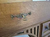 Antieke houten werk-/bijzettafel – foto 4 – kavel bij De Kringwinkel, Herzele