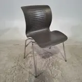 Ca. 17x Stoel, Fritz Hansen – kavel bij Domeinen Roerende Zaken, Groningen