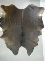 Bruin koeienhuid vloerkleed – kavel bij De Kringwinkel, Diest