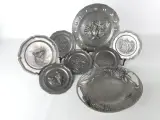 Vintage lot tinnen borden en schaal – kavel bij De Kringwinkel, Heverlee