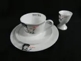 Set fijn porselein met Betty Boop motief – kavel bij De Kringwinkel, Diest
