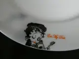 Set fijn porselein met Betty Boop motief – foto 2 – kavel bij De Kringwinkel, Diest