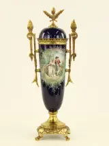 Decoratieve vaas in Franse Sèvres-stijl – kavel bij De Kringwinkel, Antwerpen