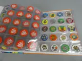 Grote verzameling caps – foto 6 – kavel bij De Kringwinkel, Diest