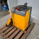 Acculader, Jungheinrich, SLT100 JH, 2006 – foto 3 – kavel bij Domeinen Roerende Zaken, Groningen