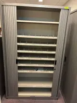 Partij kantoorinventaris – foto 8 – kavel bij Domeinen Roerende Zaken