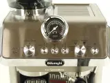 Espressomachine DeLonghi EC9255.M La Specialista met tamper – foto 4 – kavel bij De Kringwinkel, Antwerpen