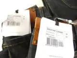 Set van 4 Red Valentino damesjeans – foto 6 – kavel bij De Kringwinkel, Heverlee