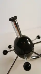 Vintage Sputnik wandkapstok met zwarte bol, ca. 1960-1970 – foto 4 – kavel bij De Kringwinkel, Turnhout