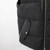 Bodywarmer, maat L, Moose Knuckles, 009914 – foto 4 – kavel bij Domeinen Roerende Zaken, Groningen