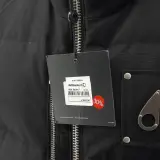 Bodywarmer, maat L, Moose Knuckles, 009914 – foto 6 – kavel bij Domeinen Roerende Zaken, Groningen