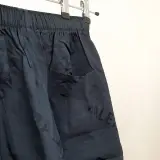 Korte broek, maat 48, Balenciaga – foto 3 – kavel bij Domeinen Roerende Zaken, Groningen