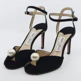 Paar pumps, maat 37, Jimmy Choo – kavel bij Domeinen Roerende Zaken, Groningen