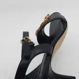 Paar pumps. maat 37,5, Dolce&Gabbana, CR1156 – foto 8 – kavel bij Domeinen Roerende Zaken, Groningen