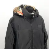 Jas, maat M, Burberry – foto 2 – kavel bij Domeinen Roerende Zaken, Groningen