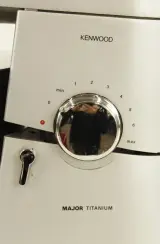 Kenwood Major Titanium keukenrobot met accessoires – foto 5 – kavel bij De Kringwinkel, Antwerpen