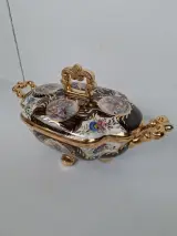 Antieke Belgische Majolica Bonbonnière / Terrine met Goudvergulde Fragonard-scènes – kavel bij De Kringwinkel, Waardamme