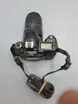 Uitgebreide Nikon D70 Spiegelreflexcamera Set met 3 Objectieven (Sigma, Tamron & Nikon) en Accessoires – foto 2 – kavel bij De Kringwinkel, Waardamme