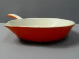 Vintage oranje geëmailleerde braadpan met handvat – foto 4 – kavel bij De Kringwinkel, Diest