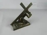 Vintage beeldje Jezus met kruis van metaal – foto 4 – kavel bij De Kringwinkel, Diest