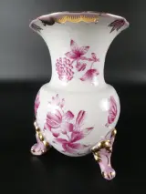 Decoratieve porseleinen vaas met bloemen en vlinder – foto 2 – kavel bij De Kringwinkel, Heverlee