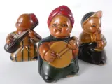 Keramische puntenslijpers uit China – set van 15 – Aziatische figuren, sporters, muzikanten en tijgers – foto 7 – kavel bij De Kringwinkel, Heverlee