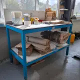 Werkbank met divers verpakkingsmateriaal – foto 2 – kavel bij Onlineveilingmeester, Aalsmeer