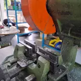 Metaal afkortzaagmachine met aanvoer/afvoerbaan Bewo, CPO 250HT, bouwjaar 2008 – foto 4 – kavel bij Onlineveilingmeester, Aalsmeer