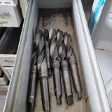 Assortiment boren en ruimers in werkplaatskast – foto 17 – kavel bij Onlineveilingmeester, Aalsmeer