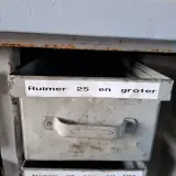 Assortiment boren en ruimers in werkplaatskast – foto 8 – kavel bij Onlineveilingmeester, Aalsmeer
