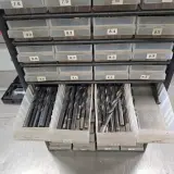 Assortiment boren in 2x assortimentbak – foto 28 – kavel bij Onlineveilingmeester, Aalsmeer
