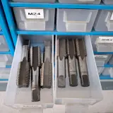 Assortiment Engels en metrisch snijplaat toebehoren – foto 20 – kavel bij Onlineveilingmeester, Aalsmeer