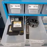 Assortiment Engels en metrisch snijplaat toebehoren – foto 5 – kavel bij Onlineveilingmeester, Aalsmeer