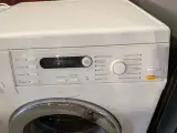 2x Wasmachine Indesit, Miele – foto 8 – kavel bij Onlineveilingmeester, Heerenveen