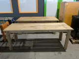 2x Houten tafel – foto 2 – kavel bij Onlineveilingmeester, Heerenveen