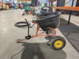 Zaaier / strooier Agrifab – foto 3 – kavel bij Onlineveilingmeester, Heerenveen