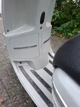 Snorscooter, Peugeot, Snorscooter, Django Heritage, lichtgrijs, 2017 – foto 15 – kavel bij Onlineveilingmeester, Hoogeveen