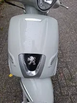 Snorscooter, Peugeot, Snorscooter, Django Heritage, lichtgrijs, 2017 – foto 17 – kavel bij Onlineveilingmeester, Hoogeveen