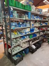 Partij installatiemateriaal o.a. Busch-Duro, Gira, Grohe, Geberit, etc – foto 2 – kavel bij Onlineveilingmeester, Hoogeveen