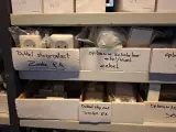 Partij installatiemateriaal o.a. Busch-Duro, Gira, Grohe, Geberit, etc – foto 15 – kavel bij Onlineveilingmeester, Hoogeveen