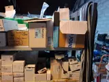 Partij installatiemateriaal o.a. Busch-Duro, Gira, Grohe, Geberit, etc – foto 28 – kavel bij Onlineveilingmeester, Hoogeveen