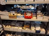 Partij installatiemateriaal o.a. Busch-Duro, Gira, Grohe, Geberit, etc – foto 6 – kavel bij Onlineveilingmeester, Hoogeveen