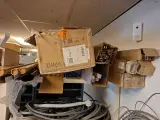 Partij bekabeling in 3x magazijnkast – foto 13 – kavel bij Onlineveilingmeester, Hoogeveen