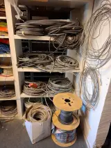 Partij bekabeling in 3x magazijnkast – foto 4 – kavel bij Onlineveilingmeester, Hoogeveen
