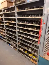 Partij installatiemateriaal in 2x magazijnkast – kavel bij Onlineveilingmeester, Hoogeveen