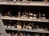 Partij installatiemateriaal in 2x magazijnkast – foto 8 – kavel bij Onlineveilingmeester, Hoogeveen