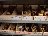 Partij installatiemateriaal in 2x magazijnkast – foto 16 – kavel bij Onlineveilingmeester, Hoogeveen